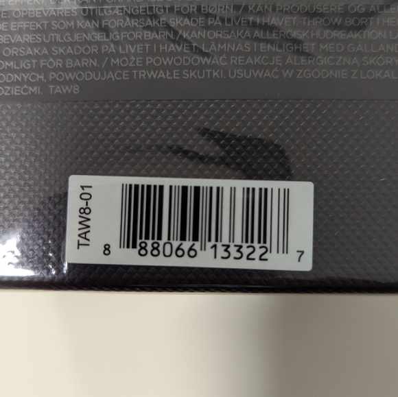 Tom Ford Oud Wood Candle - Picture 2 of 3